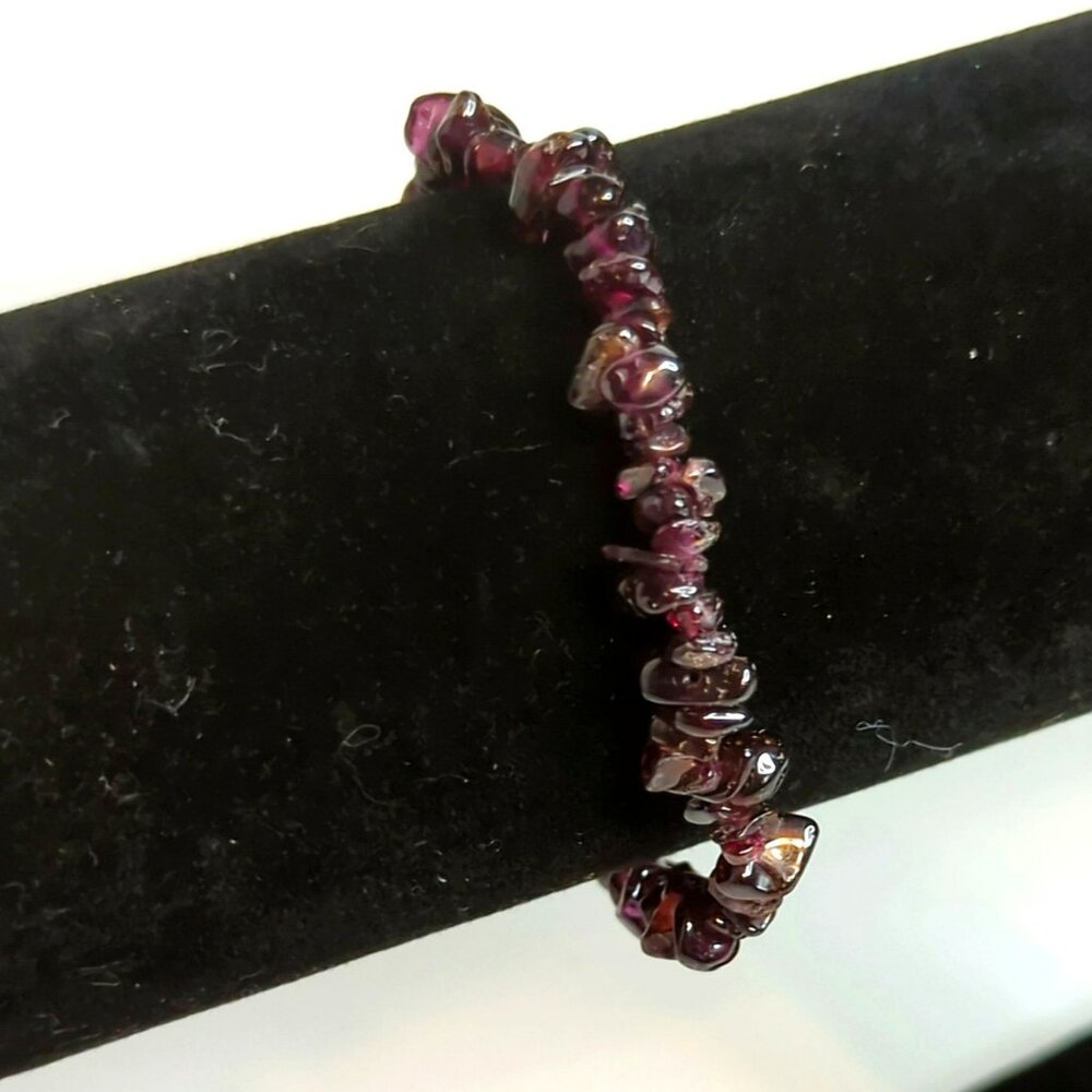 Natural red Garnet Chip Stretch Bracelet Chakra Style